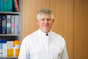 Dr. Andreas Hochhaus